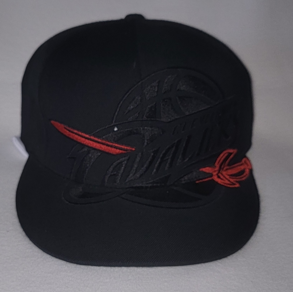 Cleveland Cavaliers adidas fitted hat sz 7¼
